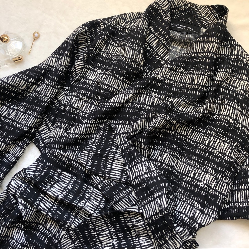 Jones New York 100% silk wrap shirt